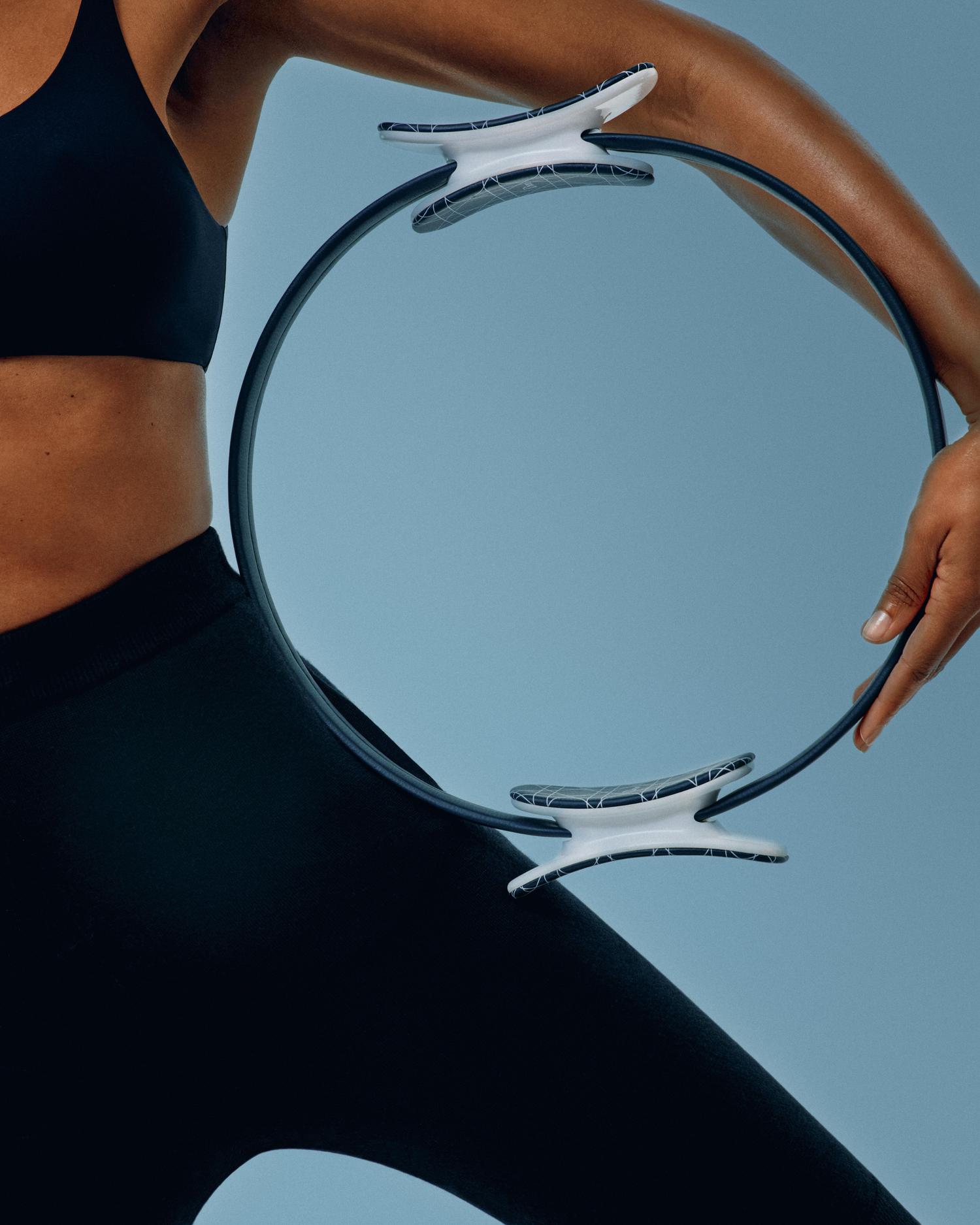 collection de sport et wellness dior : un anneau de pilates