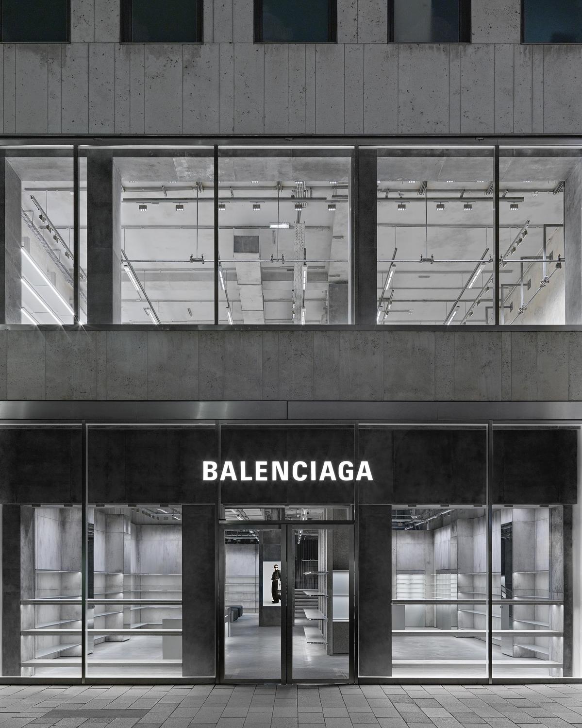 Balenciaga retail