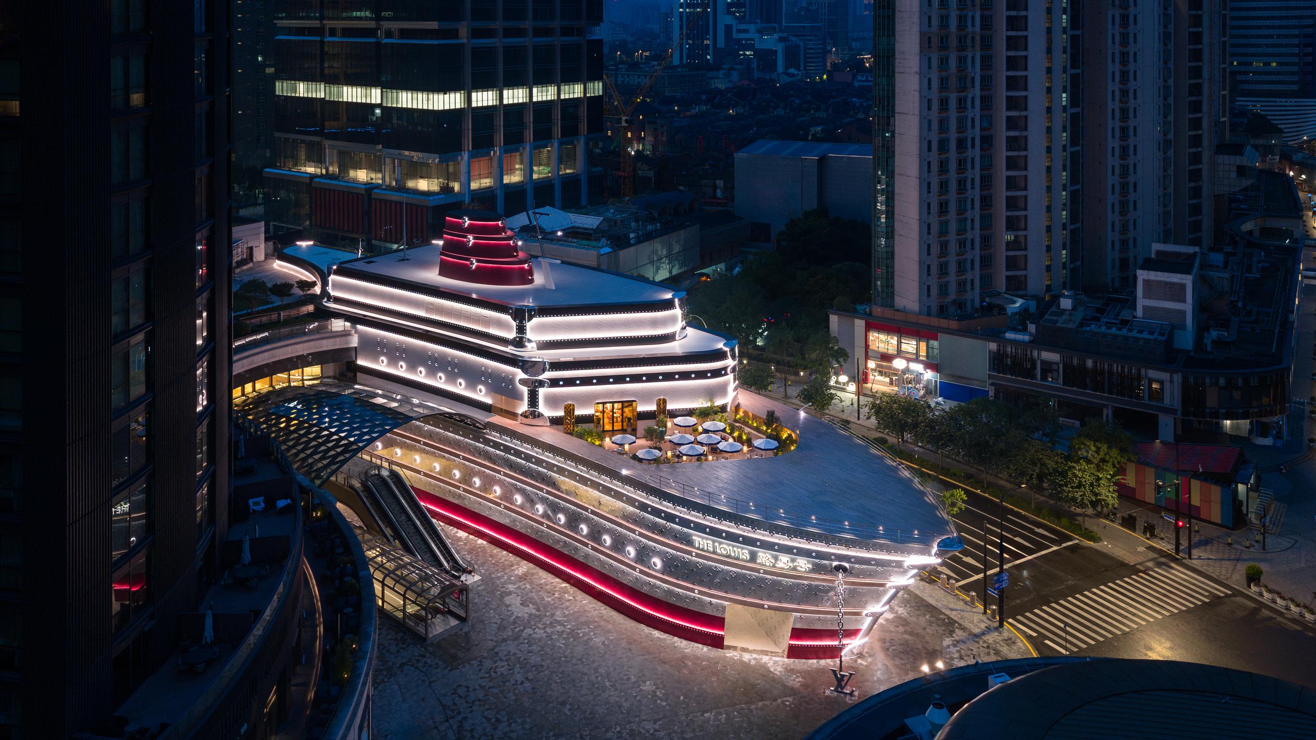 bateau retail vuitton chine