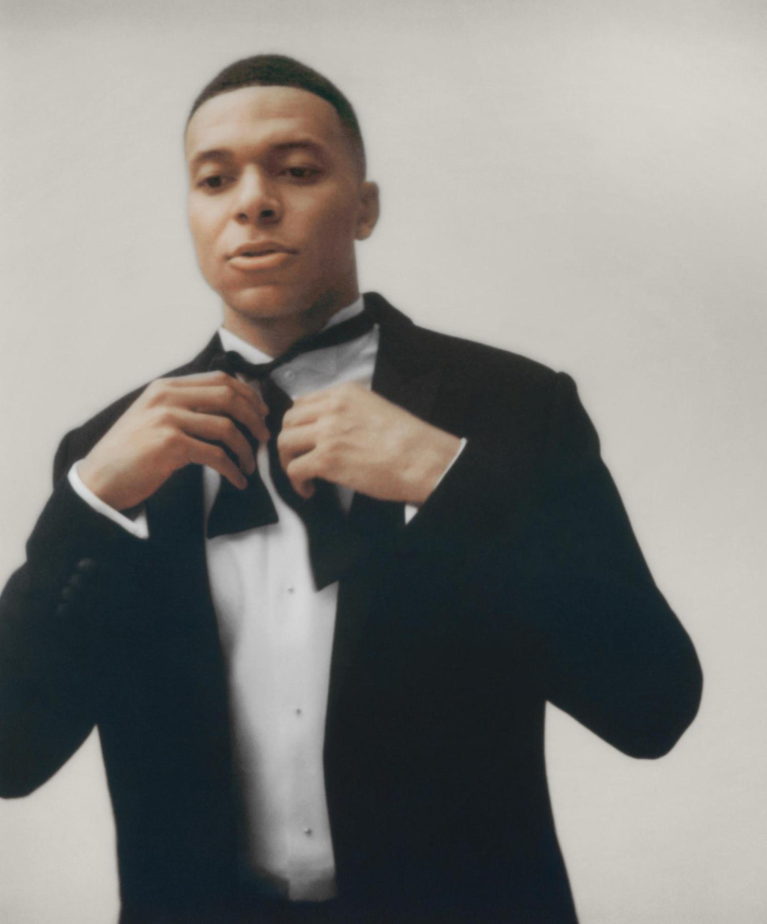 dior mbappé jonathan anderson luxe football