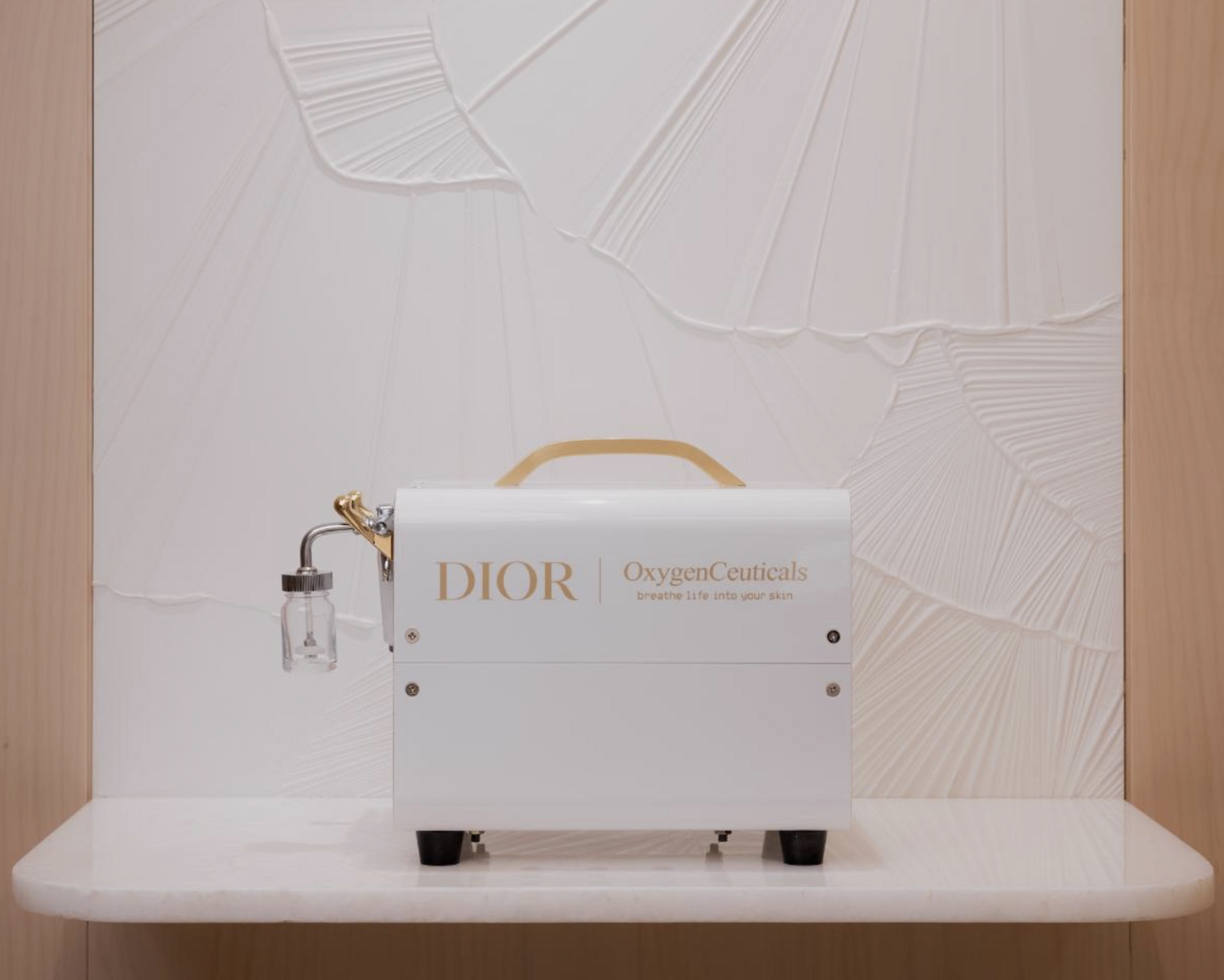 nouvelle machine à oxygène dans les spa dior, beauté coréenne