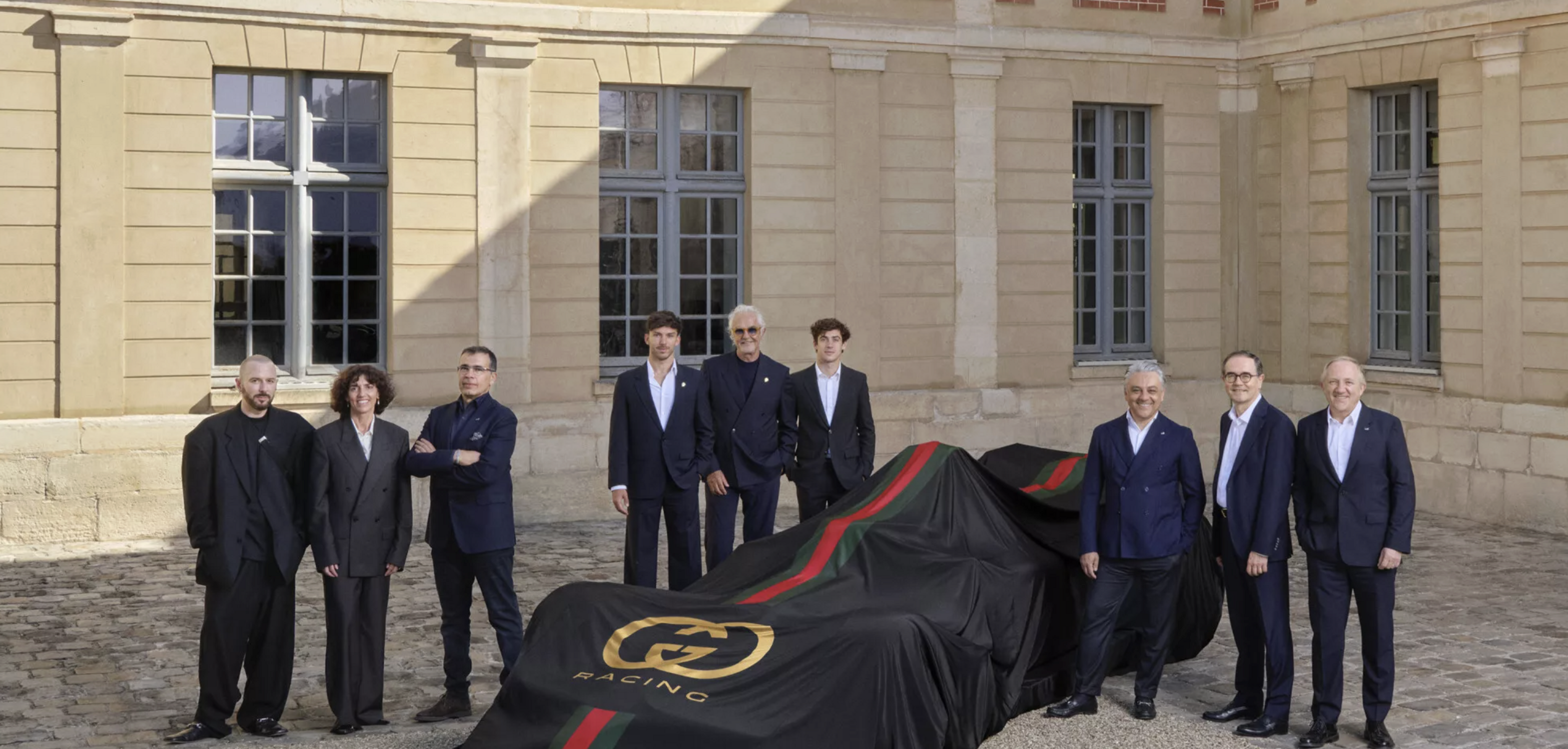alpine et gucci (kering), partenaire mode, luxe et formule un