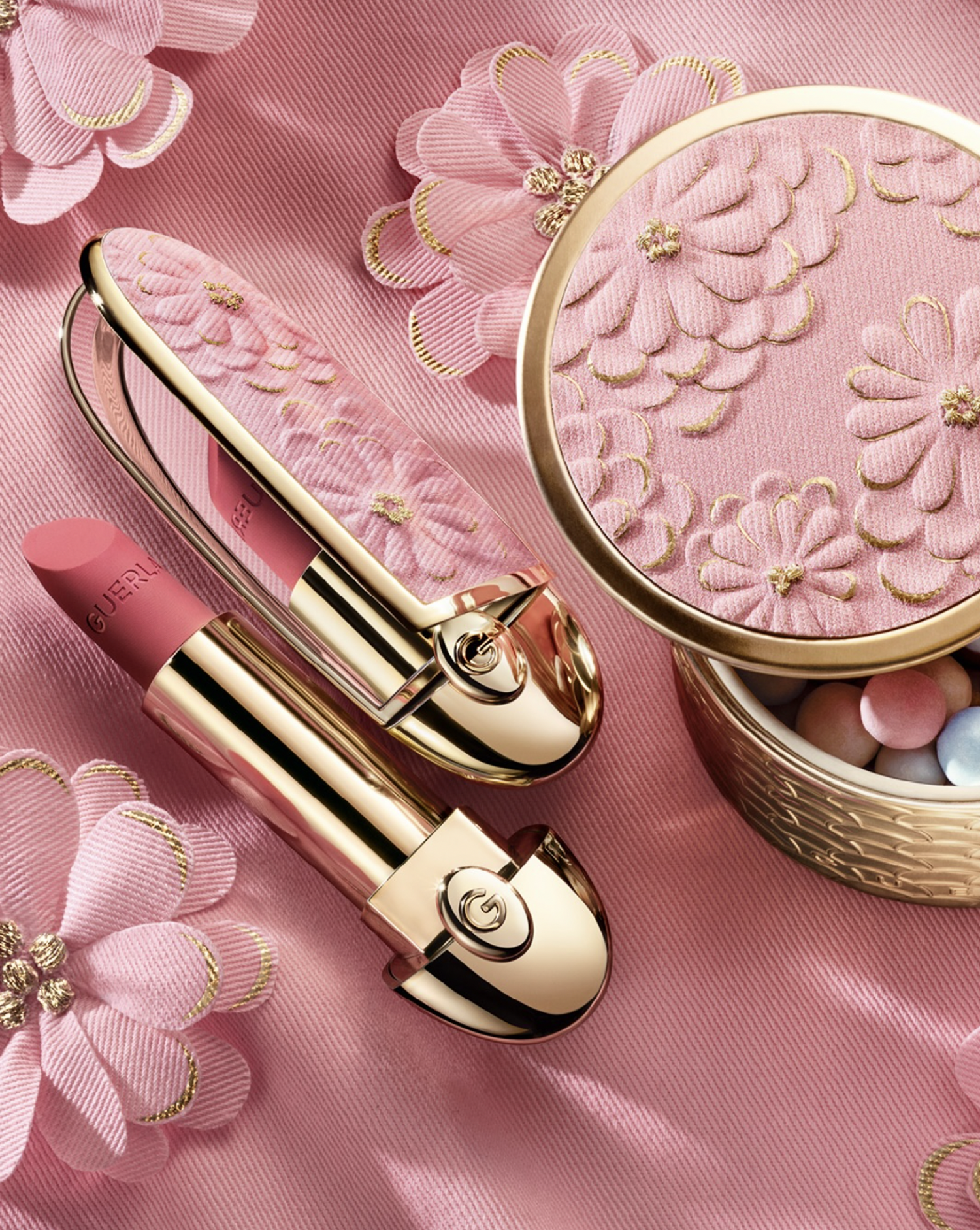 blomming denim de guerlain maquillage upcycling