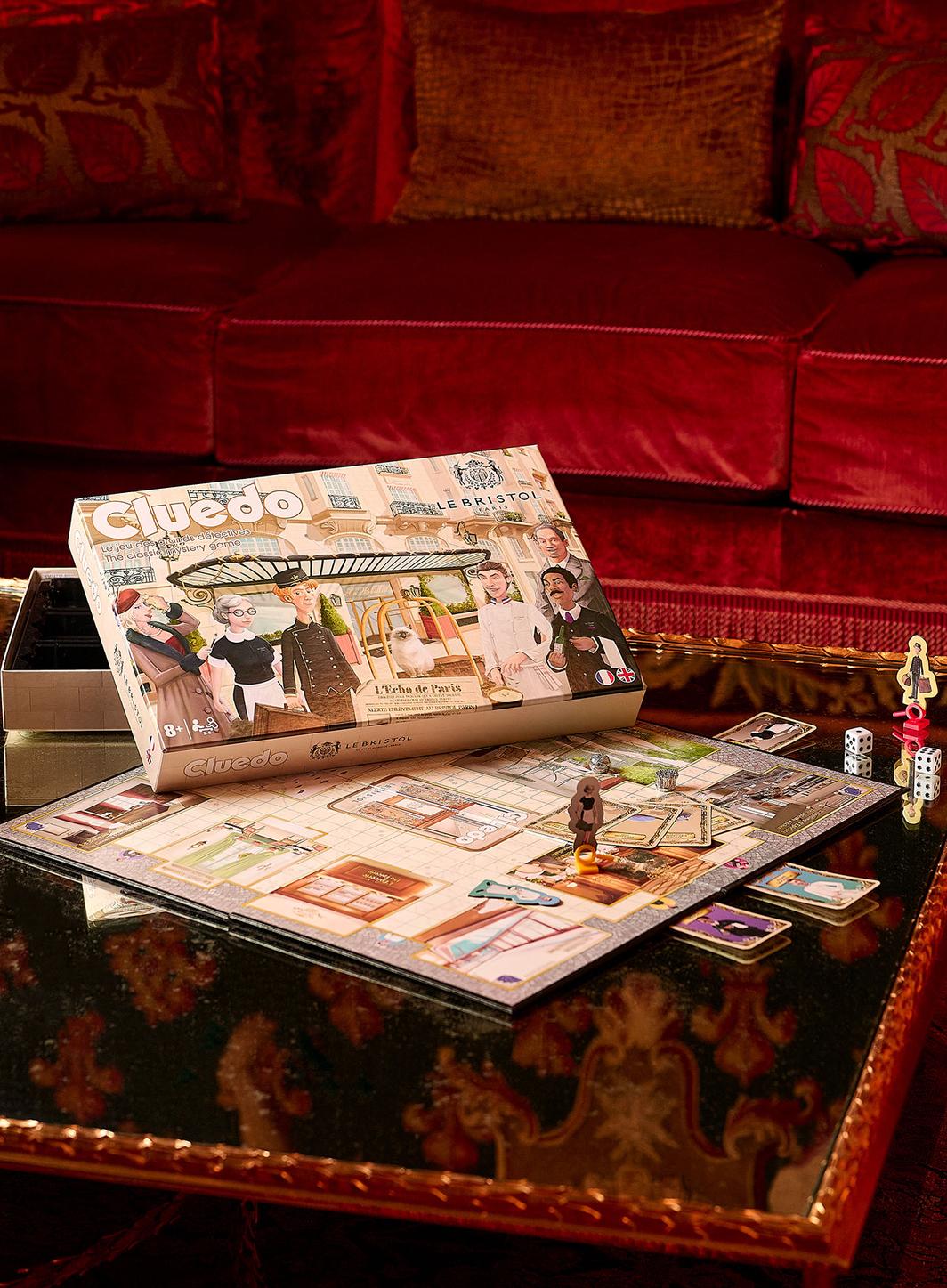 Le Bristol Paris lance un jeu de Cluedo à ses couleurs