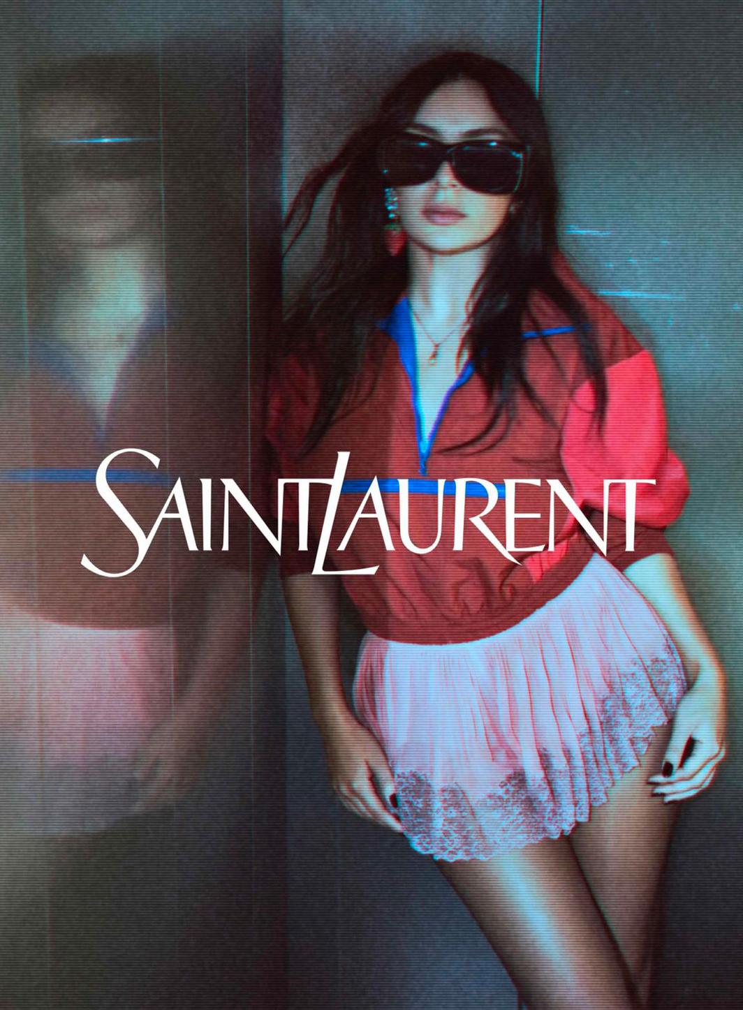 Pour sa nouvelle campagne, Saint Laurent met Charli XCX sous vidéosurveillance