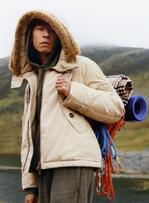 Tiré par sa stratégie outdoor, Burberry amorce un redressement progressif au troisième trimestre