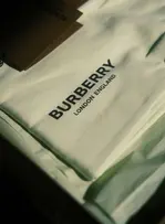 Burberry va réintégrer la liste des 100 entreprises britanniques les plus valorisées à la Bourse de Londres