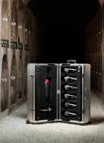 Moët & Chandon fait ses valises avec Rimowa