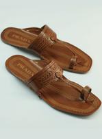 Après la polémique, Prada mise sur le Made In India