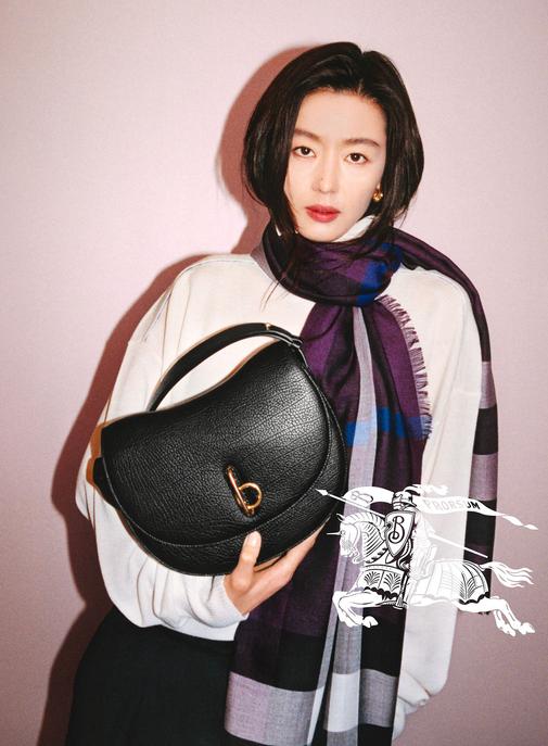 Logo No Logo : le plan "b" de Burberry