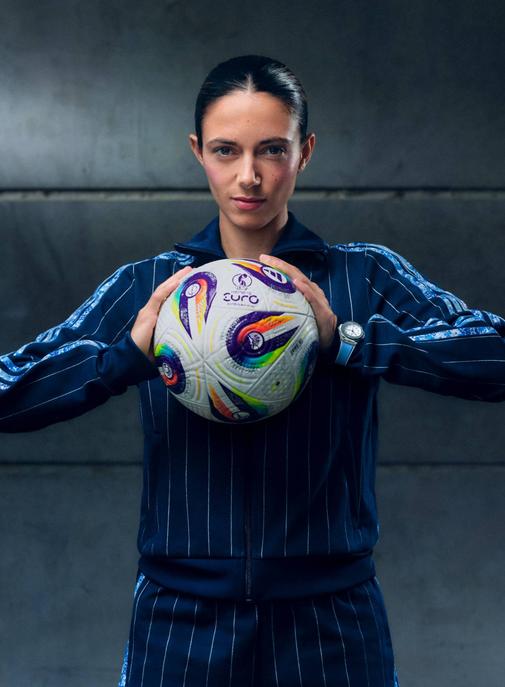 Hublot soutient le football féminin et devient chronométreur officiel de l’Euro 2025