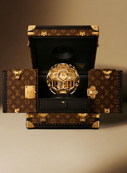 Louis Vuitton met le foot aux enchères pour l'UNICEF