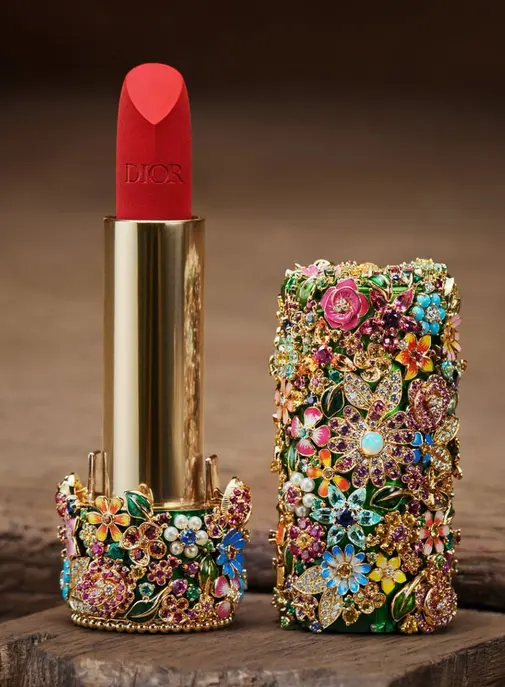 Le nouveau rouge à lèvres de Dior convoque la haute joaillerie