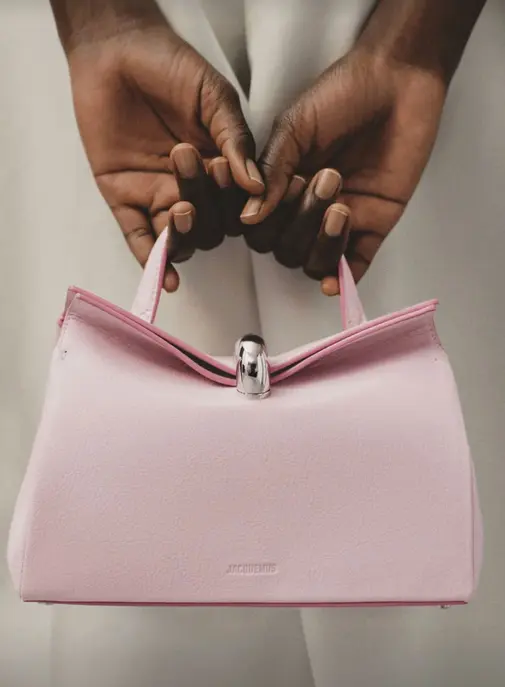 Jacquemus s'ouvre à la personnalisation online