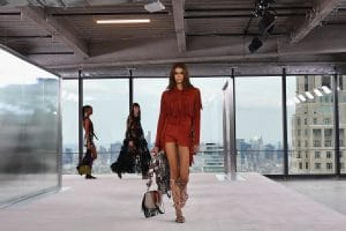 kaia gerber longchamp