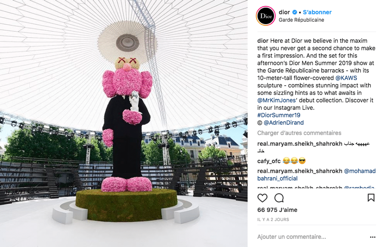 Kaws-defile-dior-kim-jones-fashion-week-journal-du-luxe