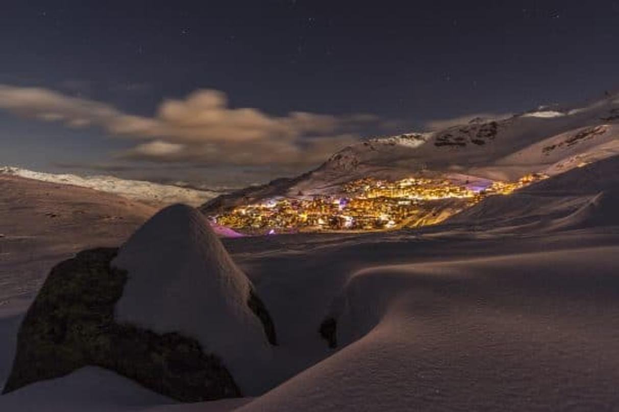 station de ski nuit
