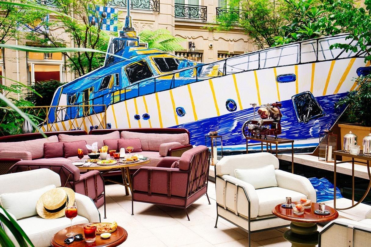 Installation hotel de Crillon Paris été 2019