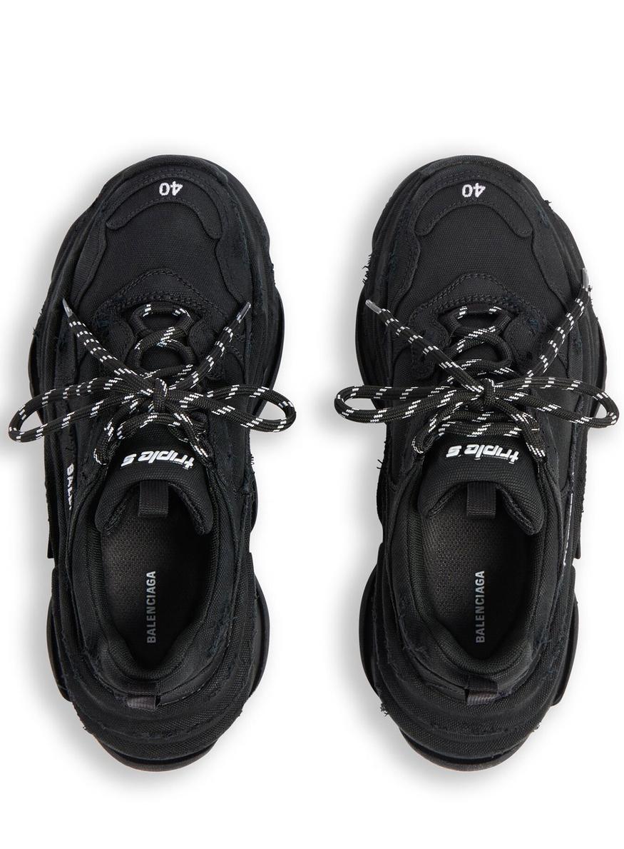 sneakers baskets durables balenciaga triple s 2024