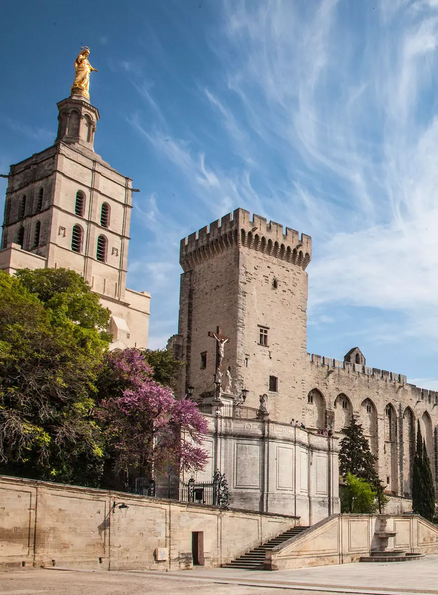 Date et lieu défilé Louis Vuitton à avignon en 2025