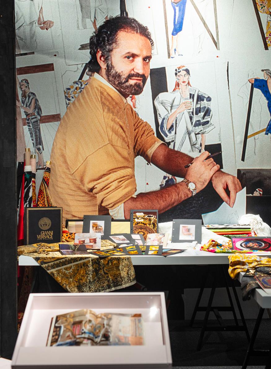 Nouvelle exposition de mode à Paris à l'été 2026 dédiée au couturier de luxe Gianni Versace