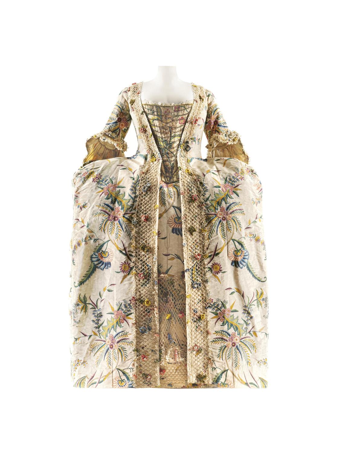 robe française met musée