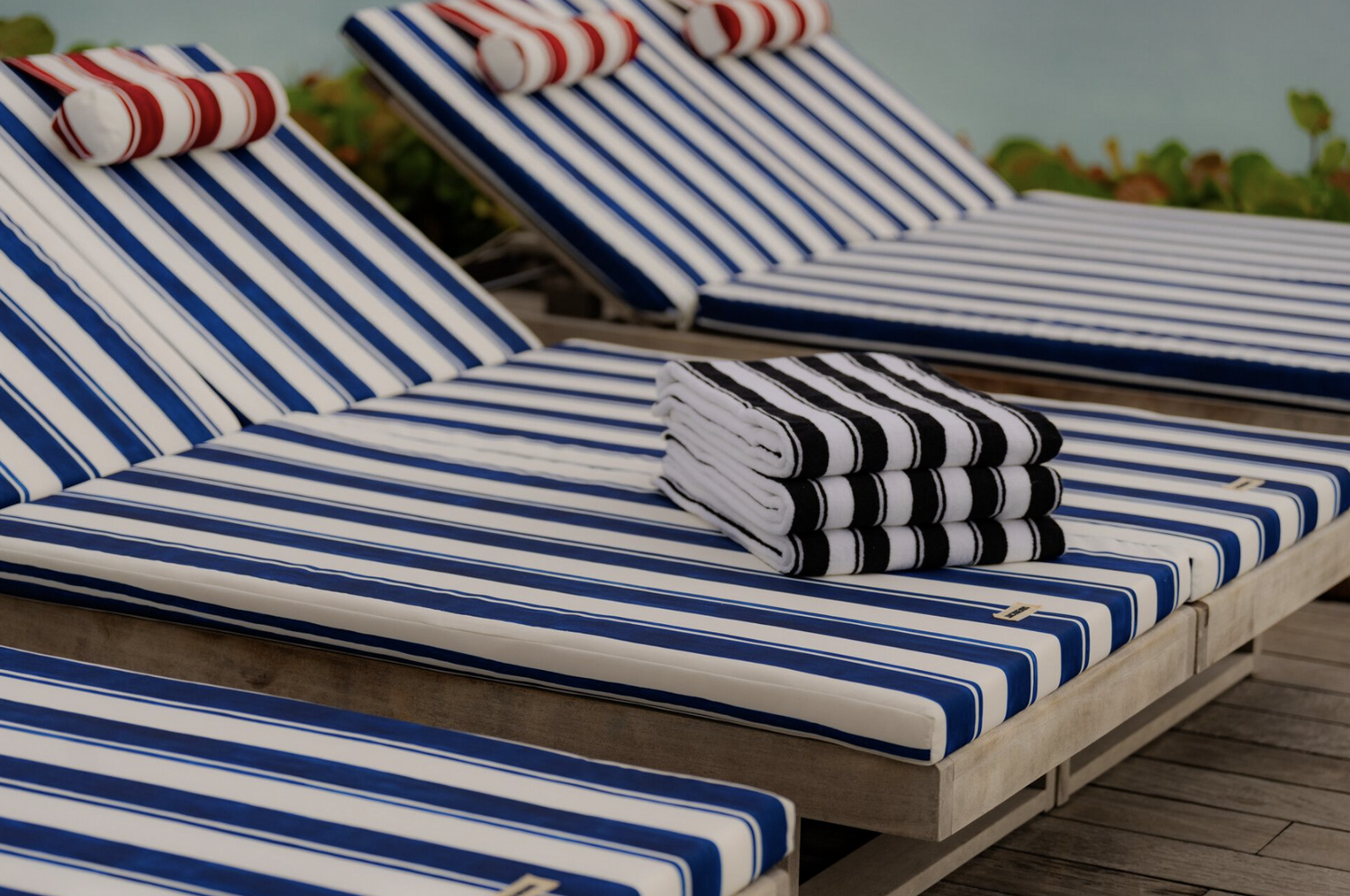 jacquemus four seasons 2024 serviette de plage